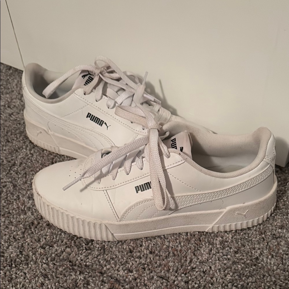 Puma Softfoam White Sneakers 7.5